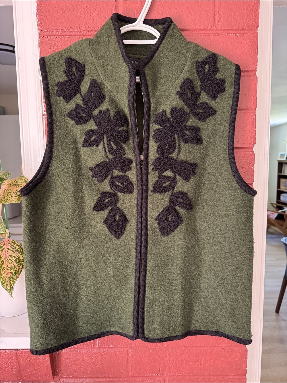 Tally Ho Vintage 100% Wool Olive Green and Black Floral Embroidered Vest
